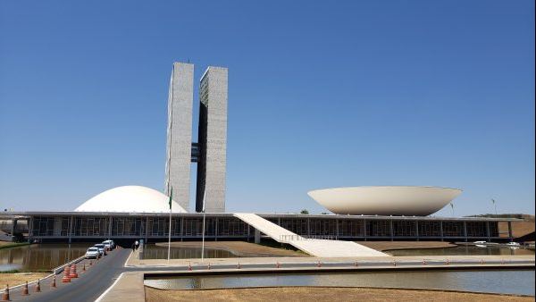 Sete parlamentares do Paraná entram na lista dos mais influentes do Congresso Nacional