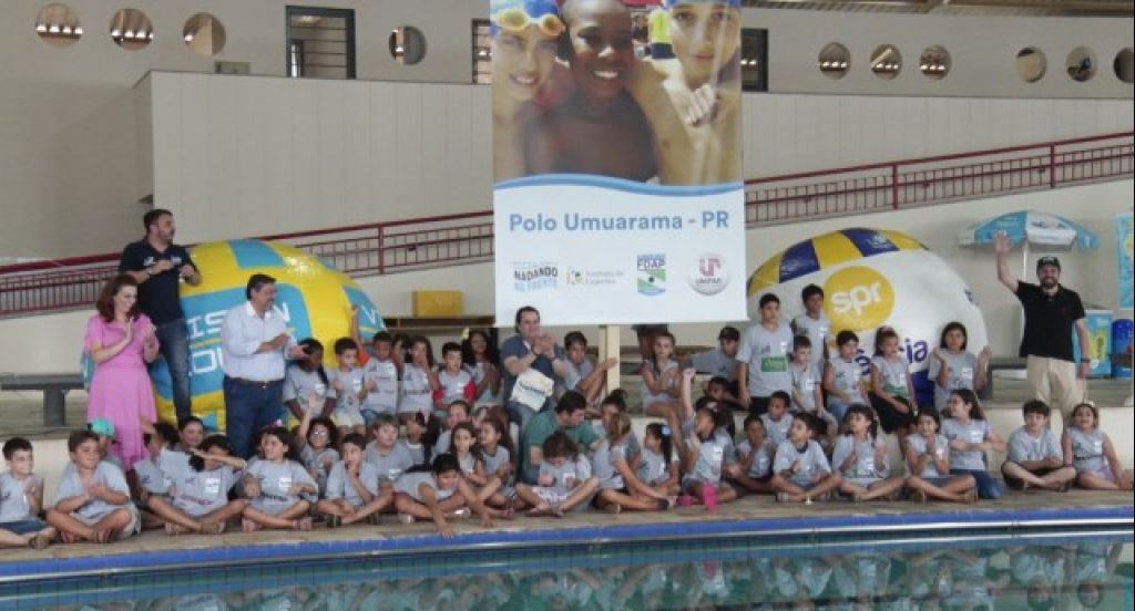 Após ser implantado em Umuarama,  projeto Nadando na Frente é lançado em Cianorte